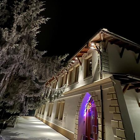 Hotel Galeria Pezinska Baba Pezinok Buitenkant foto