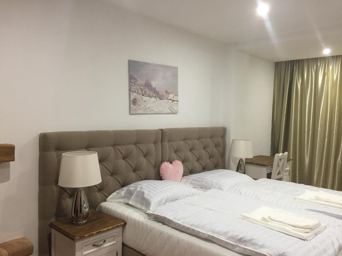 Hotel Galeria Pezinska Baba Pezinok Buitenkant foto